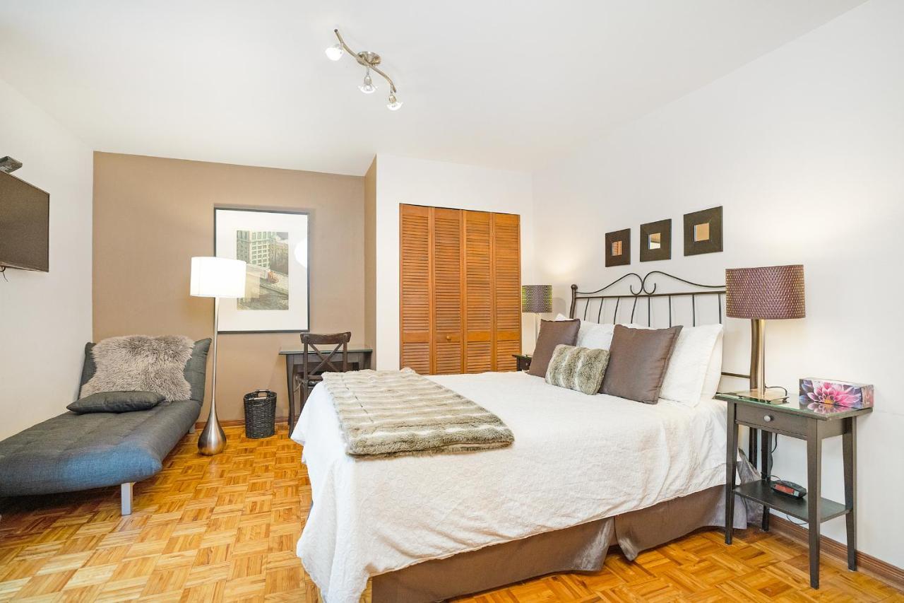 Accueil Chez Francois Bed & Breakfast Монреал Екстериор снимка