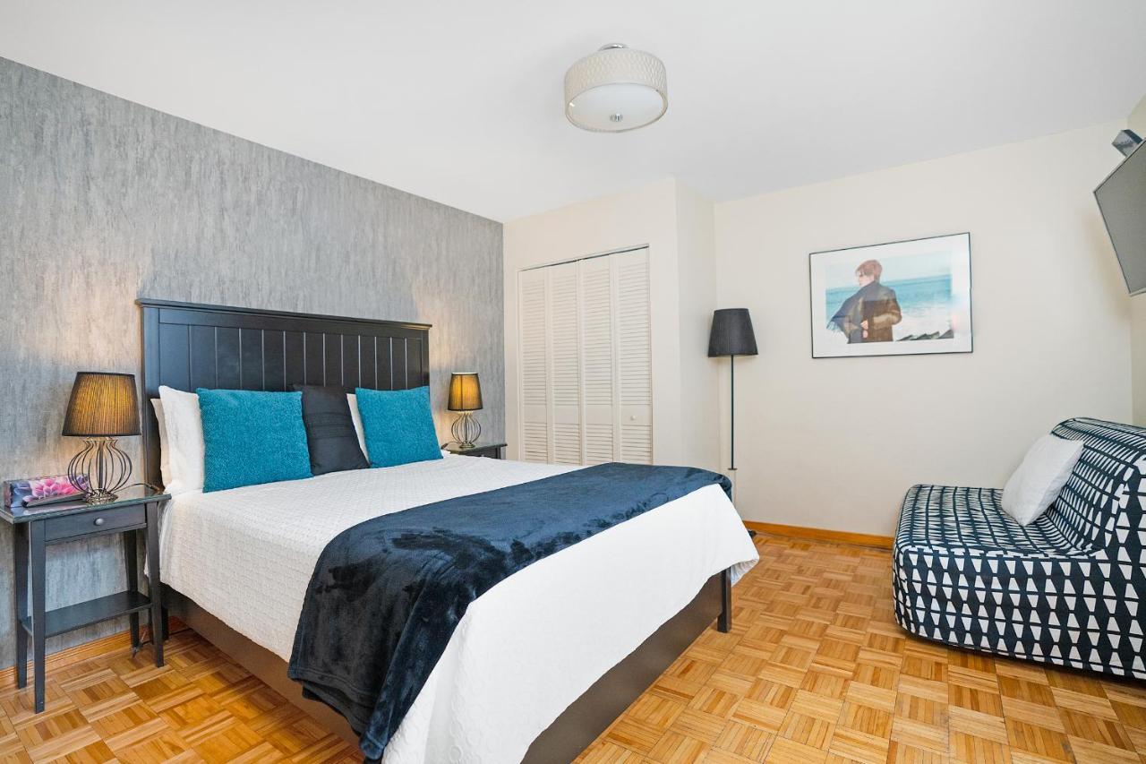 Accueil Chez Francois Bed & Breakfast Монреал Екстериор снимка