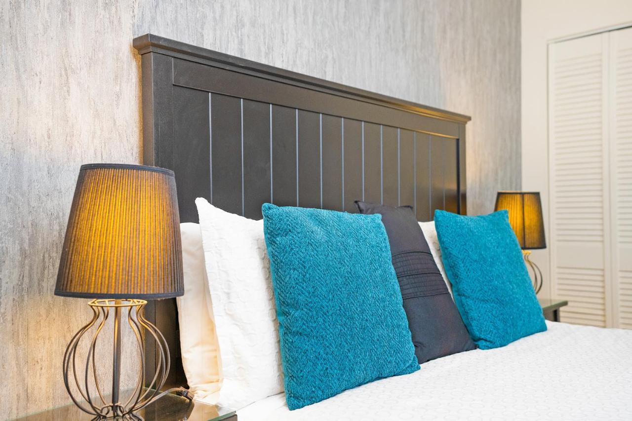 Accueil Chez Francois Bed & Breakfast Монреал Екстериор снимка