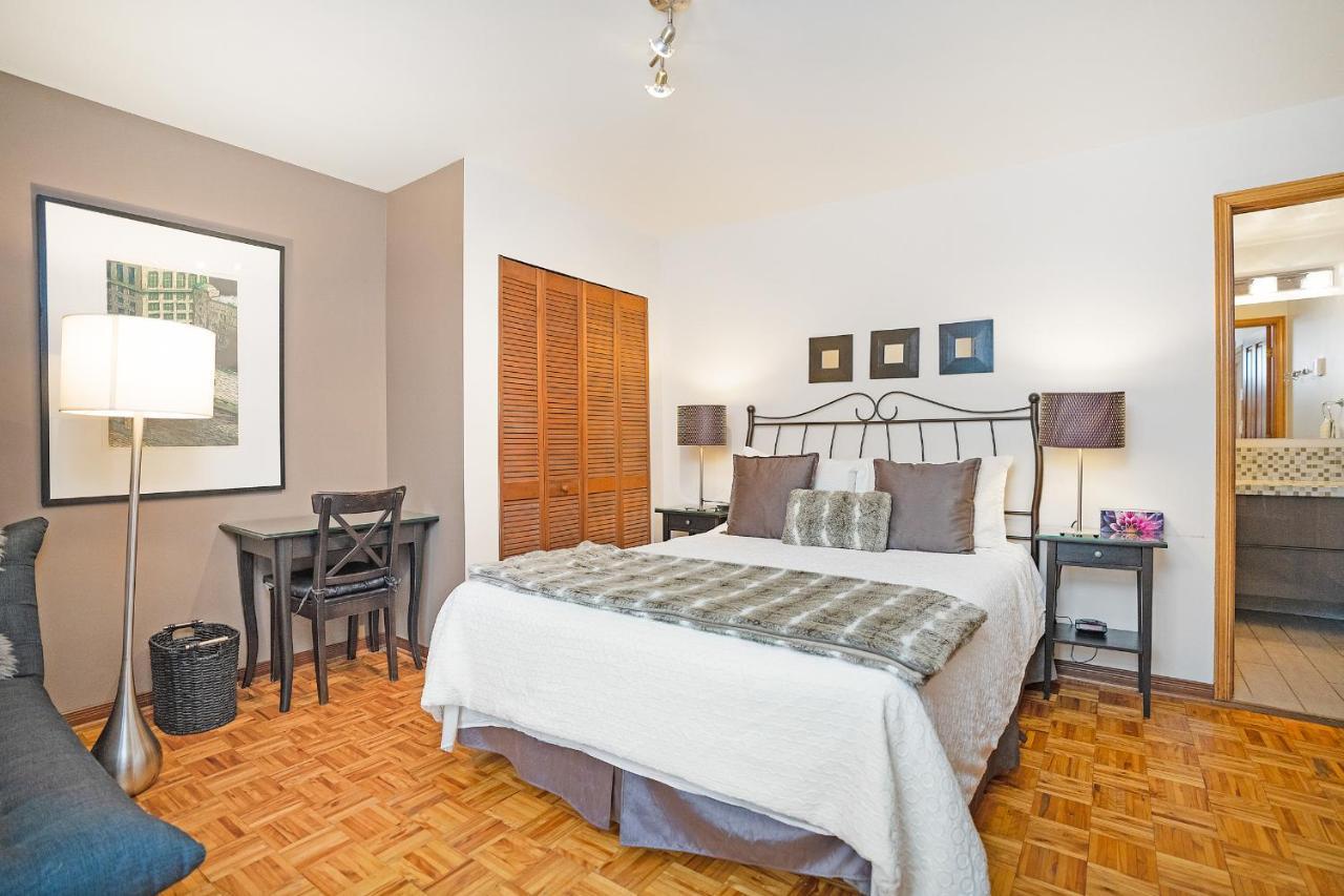 Accueil Chez Francois Bed & Breakfast Монреал Екстериор снимка