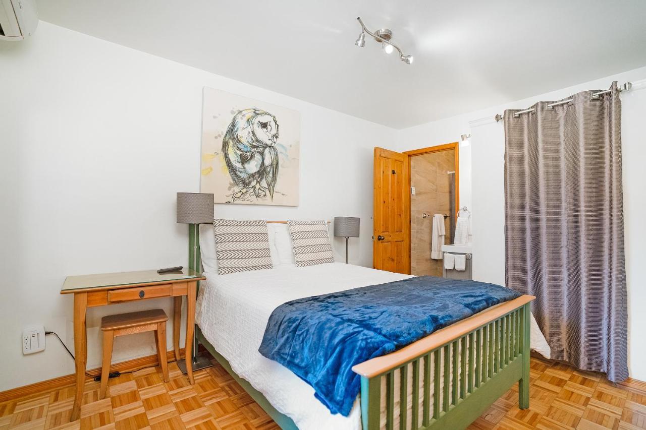 Accueil Chez Francois Bed & Breakfast Монреал Екстериор снимка