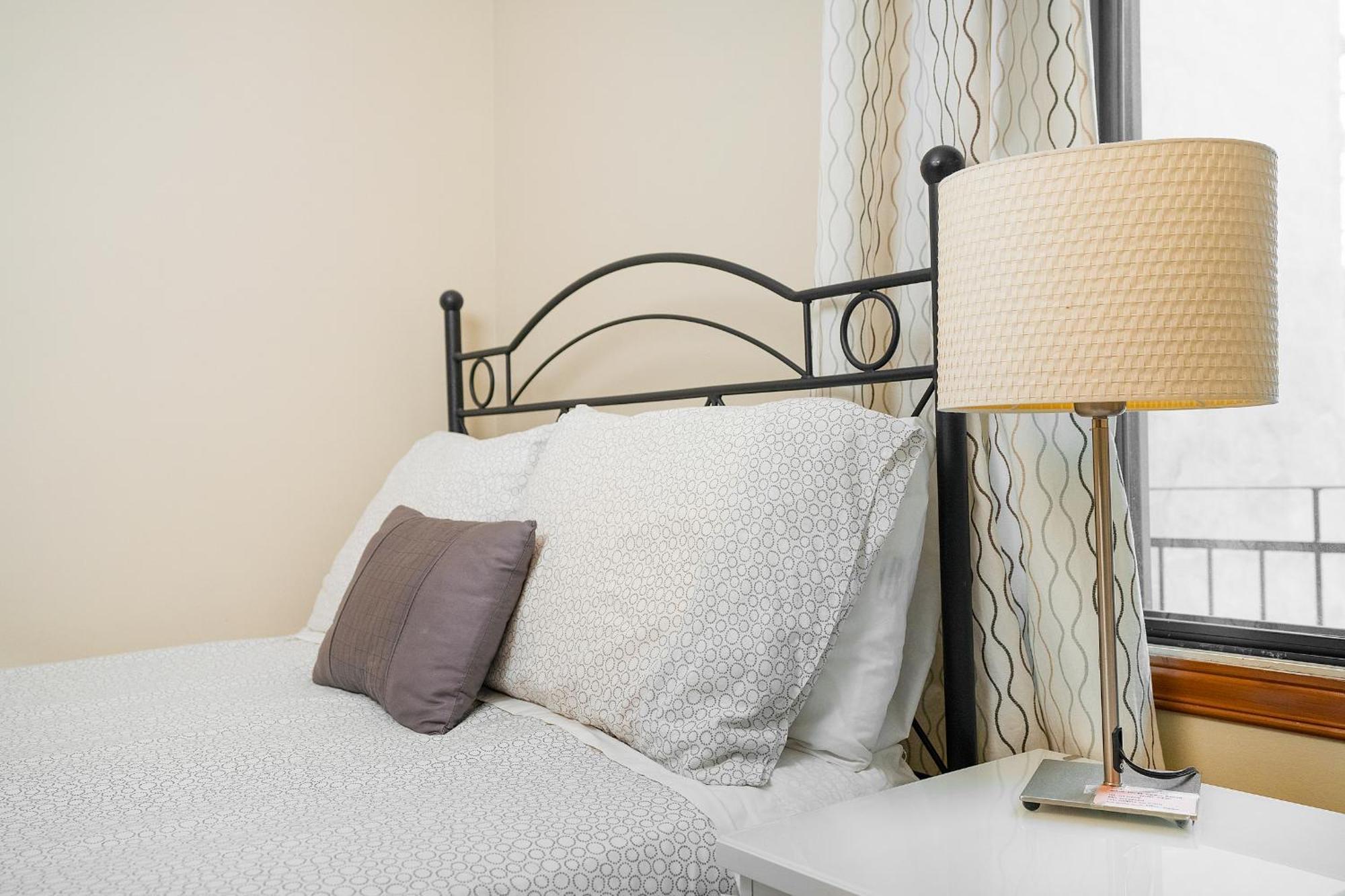 Accueil Chez Francois Bed & Breakfast Монреал Екстериор снимка
