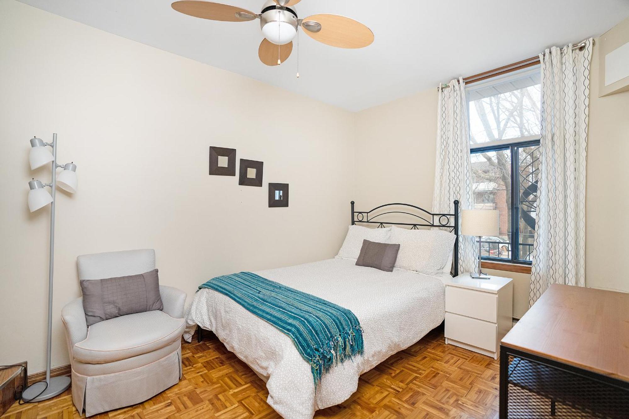 Accueil Chez Francois Bed & Breakfast Монреал Екстериор снимка