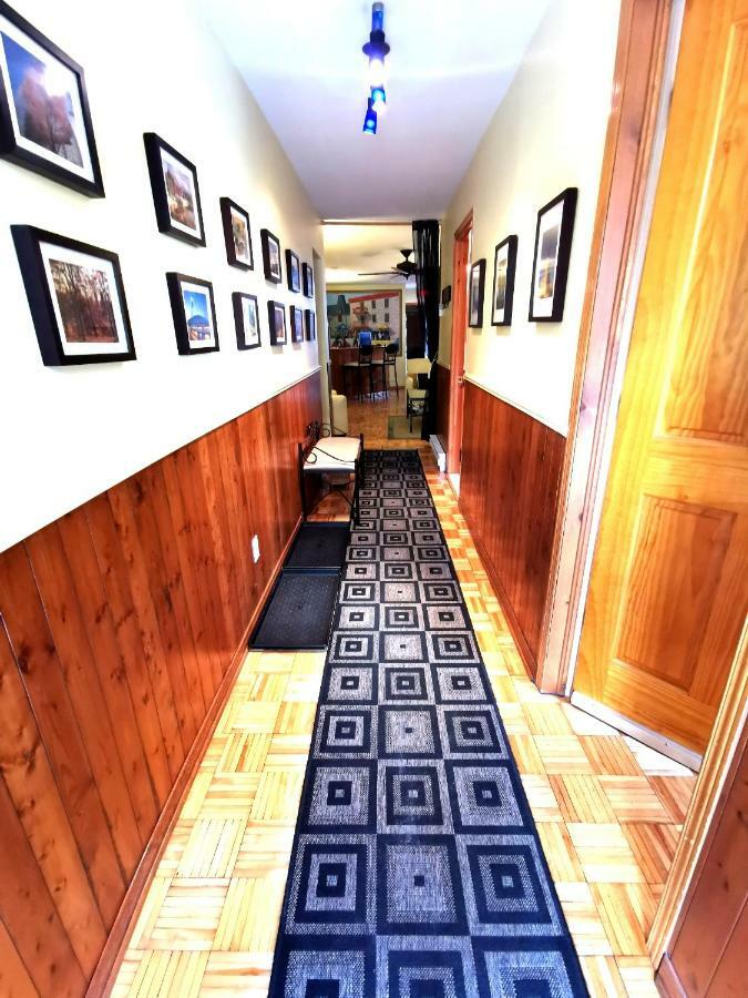 Accueil Chez Francois Bed & Breakfast Монреал Екстериор снимка