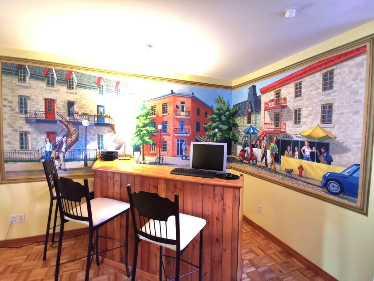 Accueil Chez Francois Bed & Breakfast Монреал Екстериор снимка